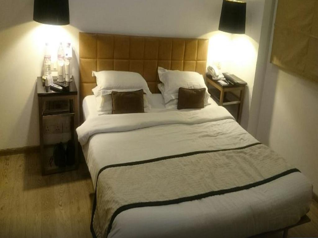 Hotel Palace Heights New Delhi