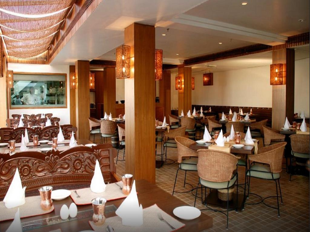 Palace Heights 3* New Delhi