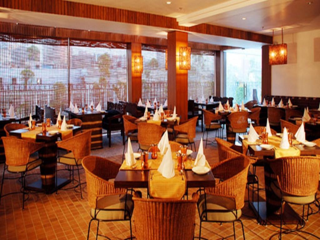 Palace Heights 3* New Delhi