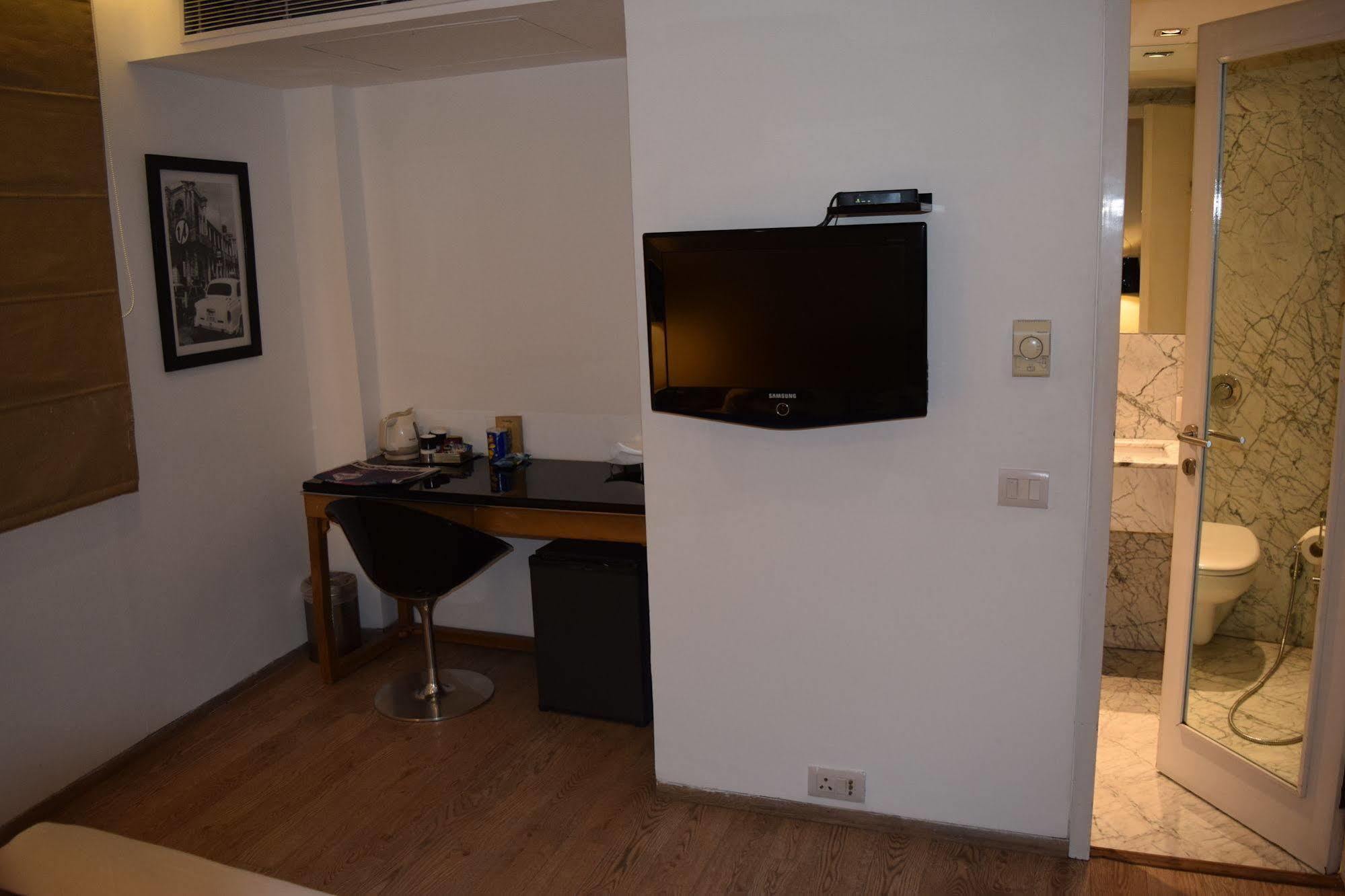 Palace Heights 3*
