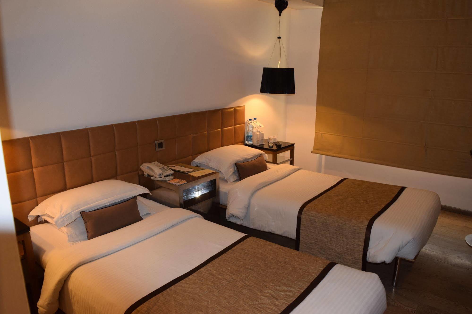 Palace Heights Hotel New Delhi